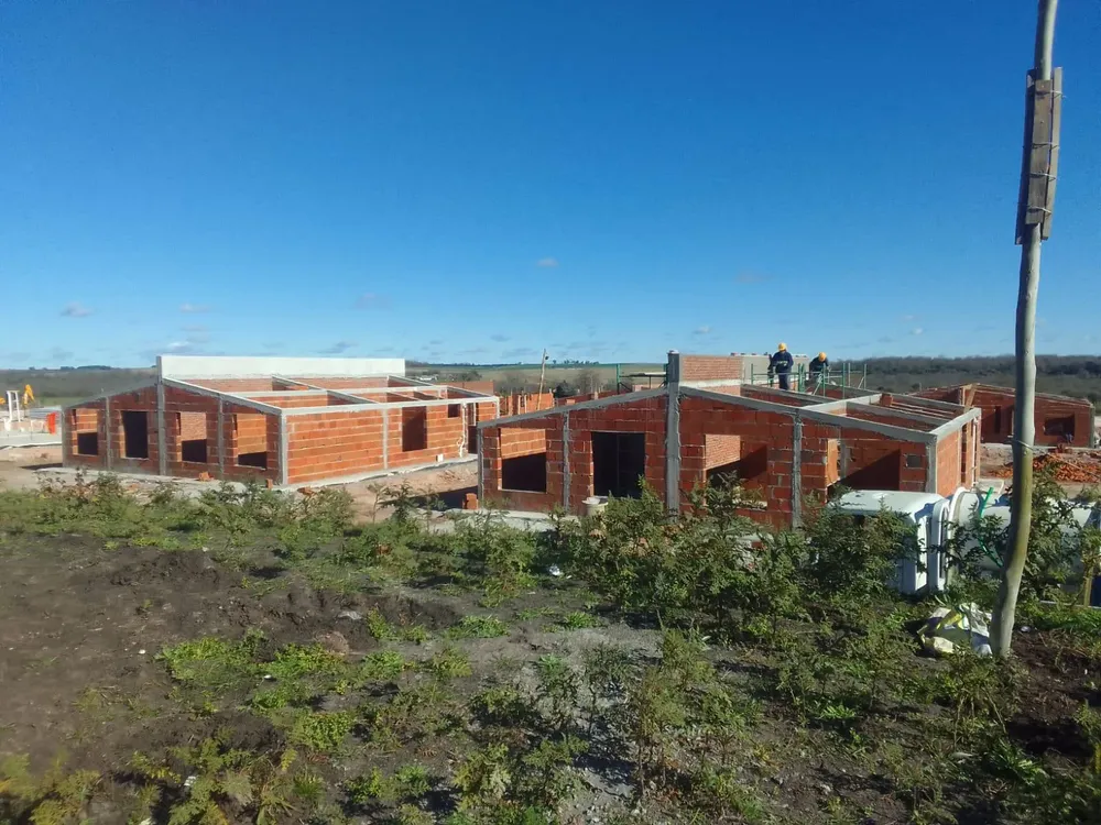 progresan obras de viviendas Plan Avanzar - 1