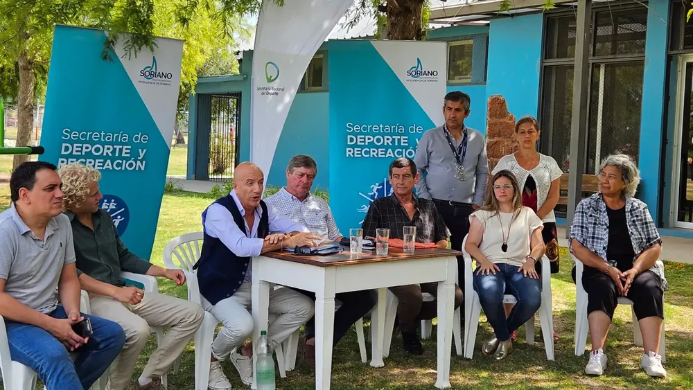 Firma SENADE con Intendencia