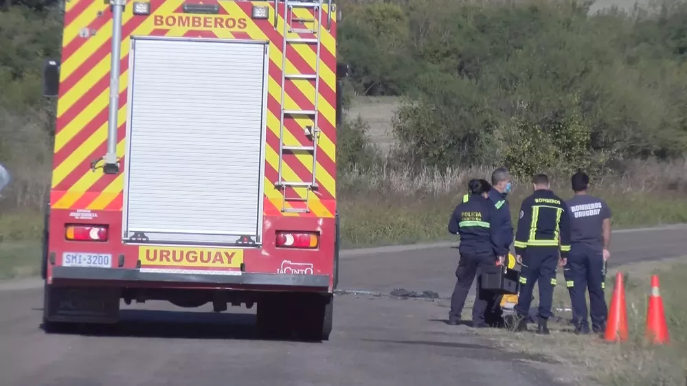 Bomberos y Científica mayo 2020 34564654