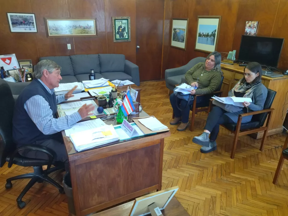 Besozzi con jerercas de INAU