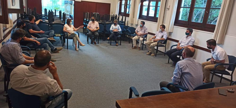 Reunión del CCIS junto a los tres diputados por Soriano (1)