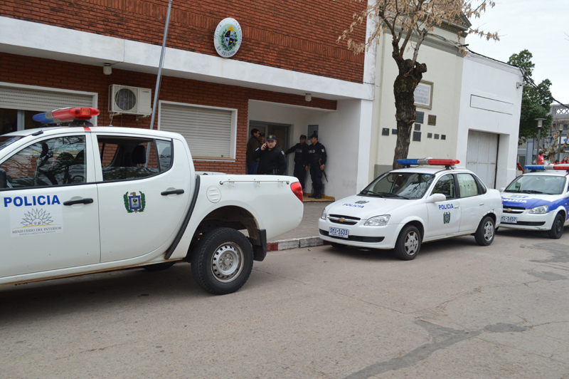 policia dolores (12)