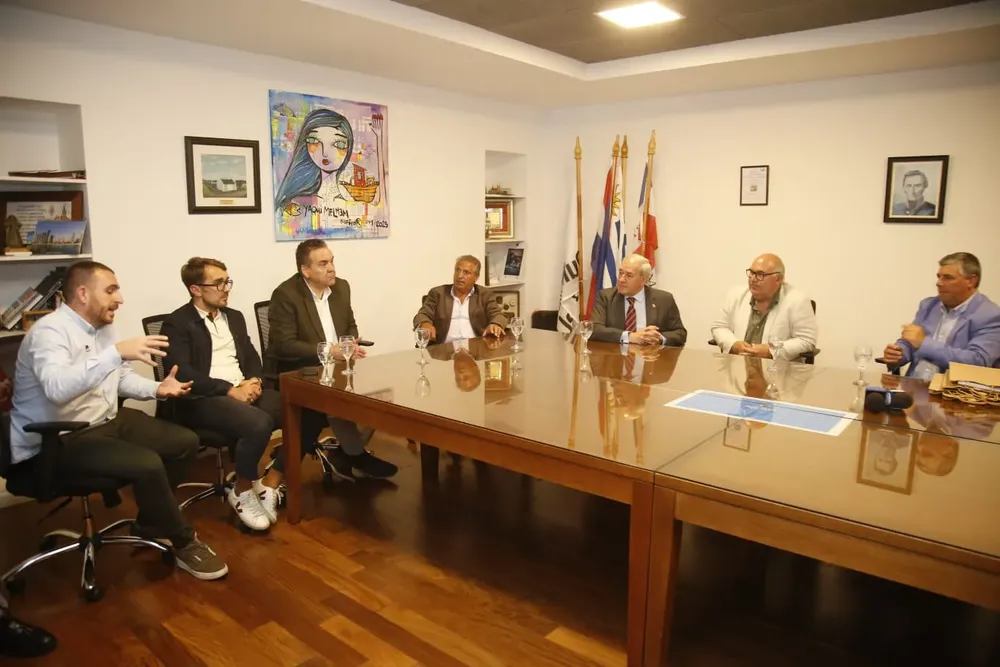 WhatsApp Image 2025-11-04 at 19.50.06 (2)