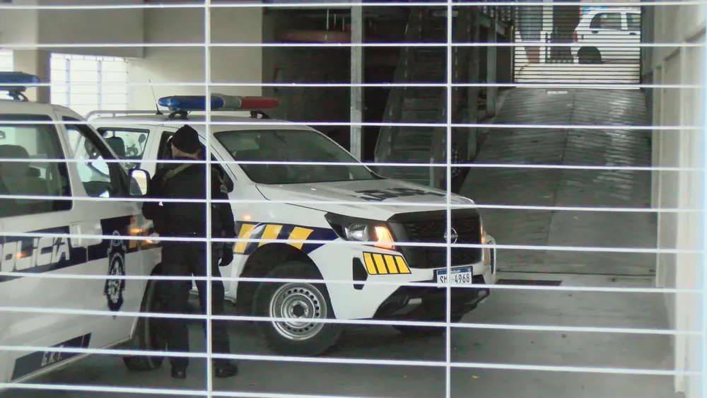Policia centro de justicia Maldonado 41324