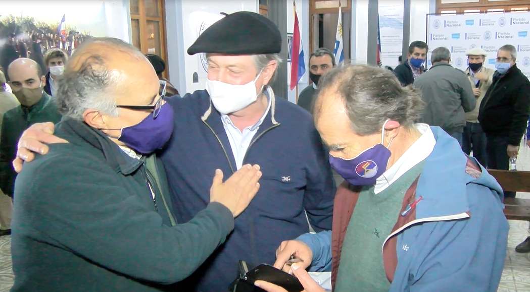 Candidatos saludaron a Besozzi