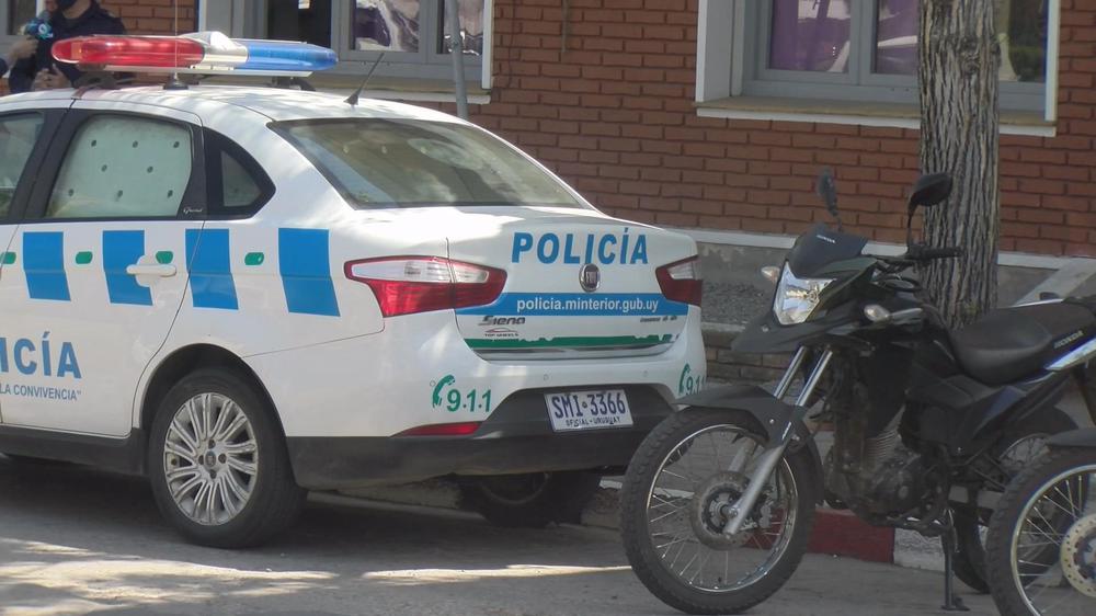 Policia Dolores 254325