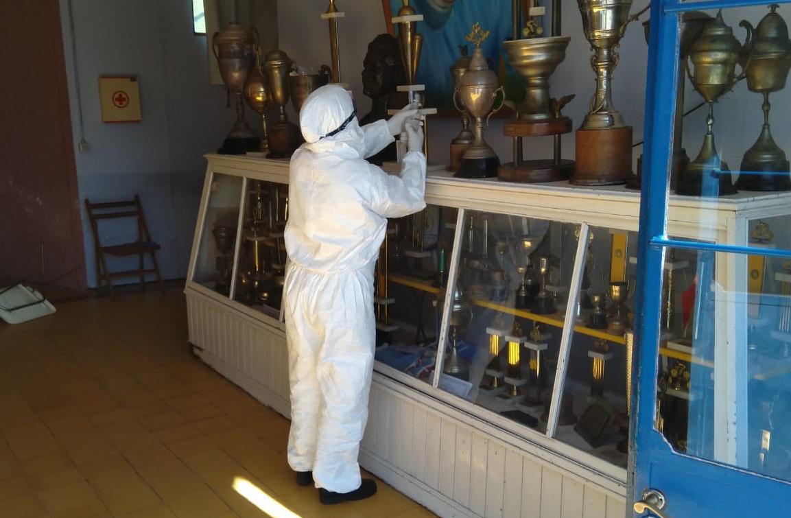 desinfección centro COVID velódromo Mercedes 1