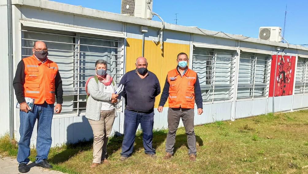 entrega de contenedores al CDE para CECOED Dolores