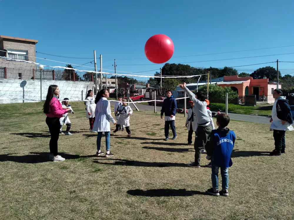 Festejos Día Niño - pza. de Deportes Bo. Artigas 7