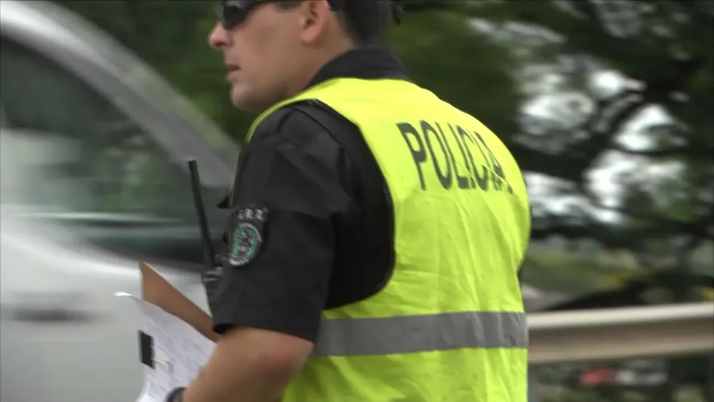 Policia 234231432