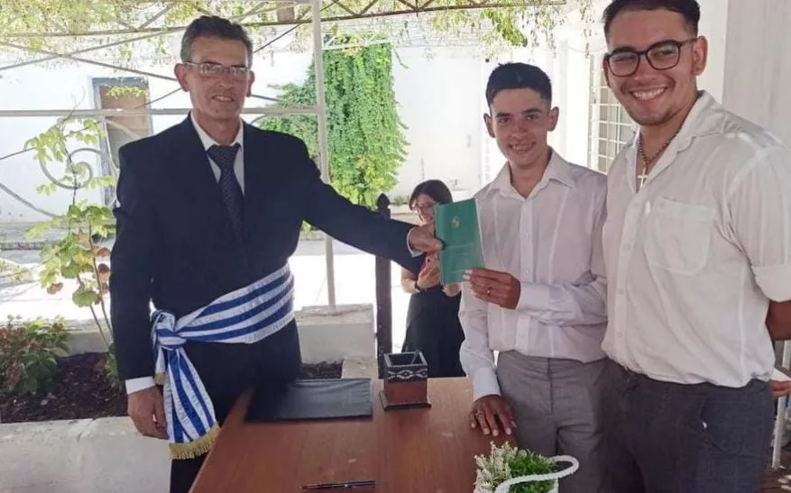 Primer casamiento igulitario en Soriano