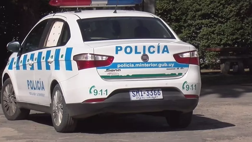 Policia Hospital dolores 234143