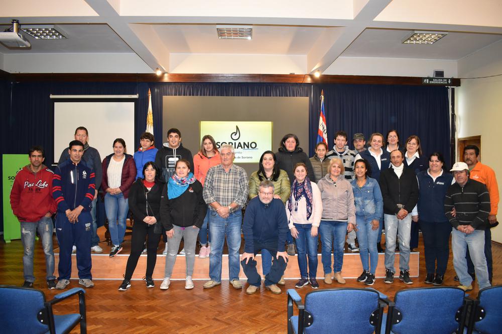 Bascou con pasantes 8º grupo programa Podemos