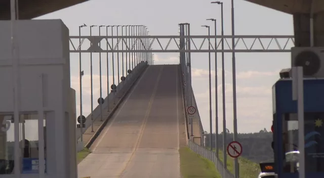 Prefectura Puente Internacional 3241234 (5)