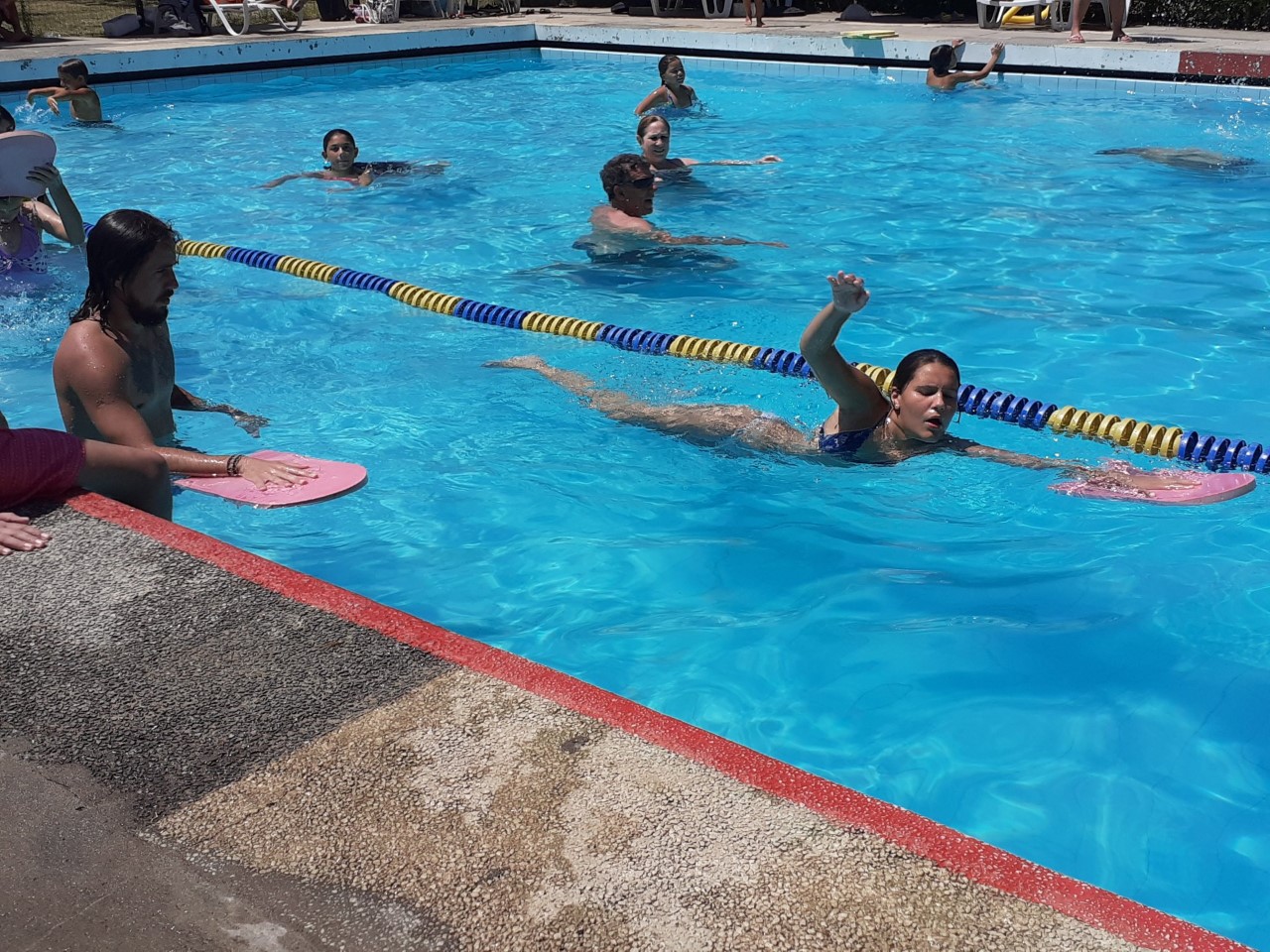 thumbnail_clases natación en Palmar 5