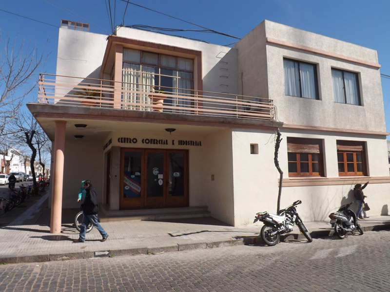 CENTRO COMERCIAL (2)