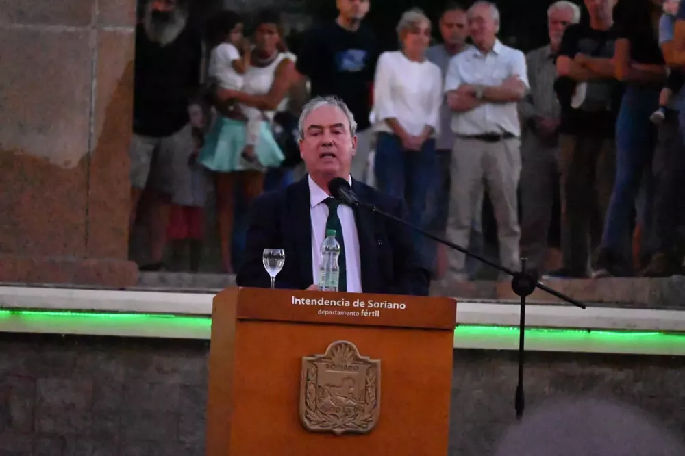 edf30641-6138-420b-aac7-f24074248380