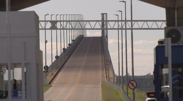 Prefectura Puente Internacional 3241234 (5)