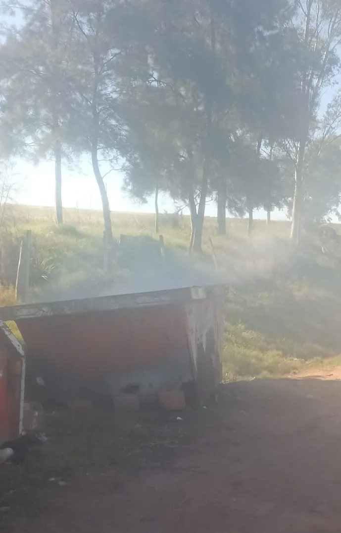 incendio en volqueta por brasas