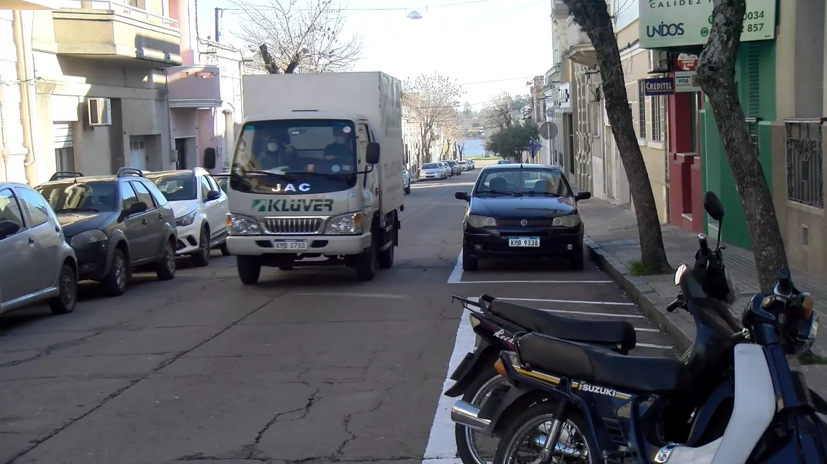 nuevo estacionamiento Mercedes 324134