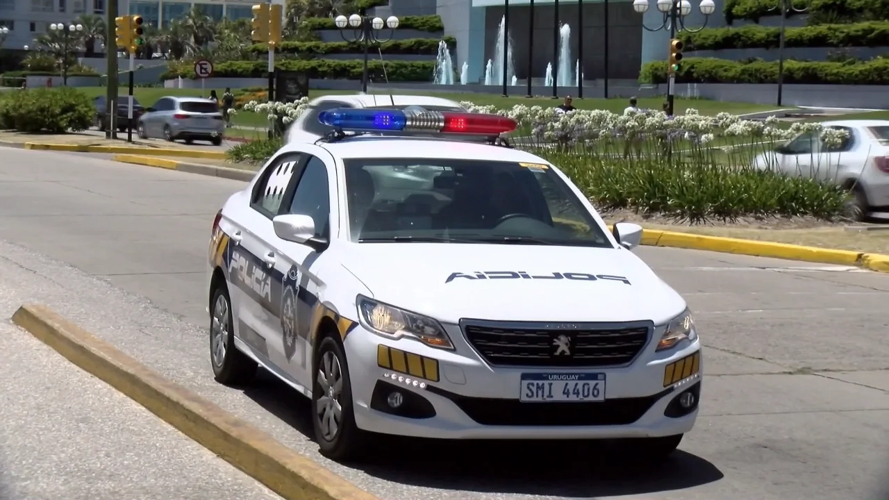 Policia Punta del Este 34123