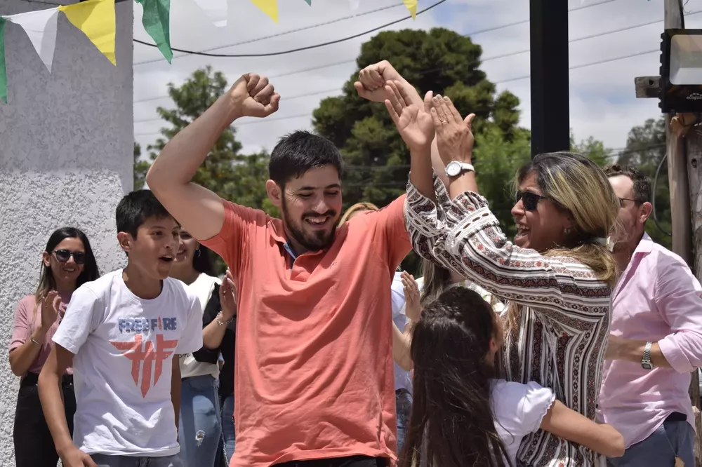 fe738afc-b04e-44d2-b0d2-ec58920457e4