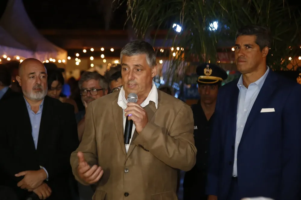 a7bba041-5a46-413a-ac97-0d12f5192dd2