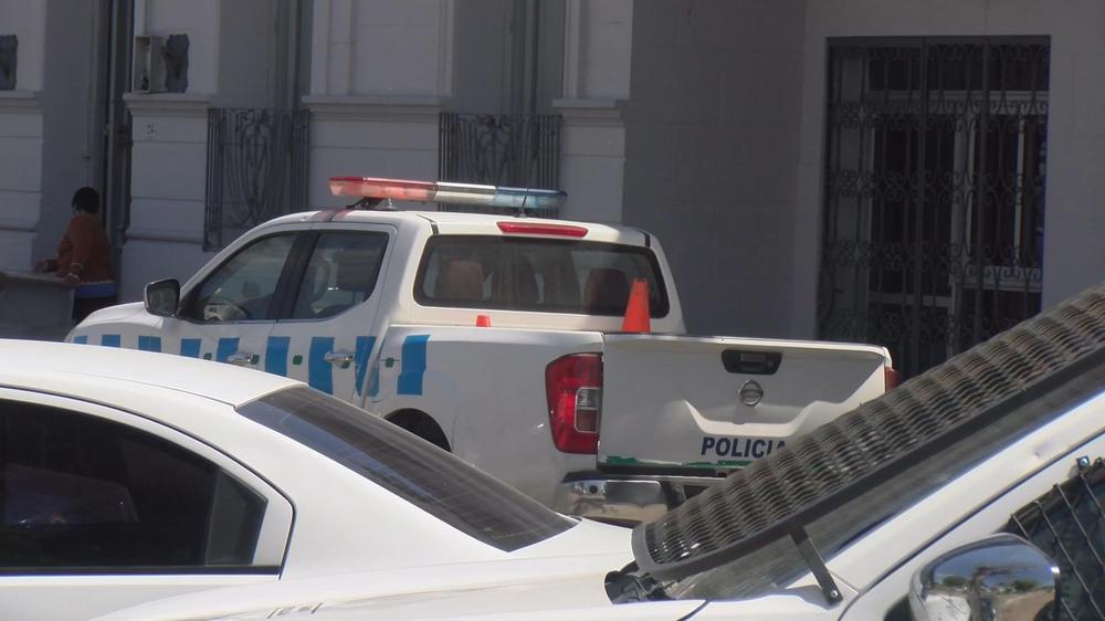 Policia Dolores 23423